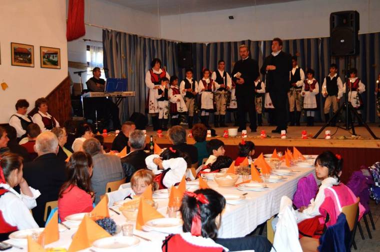 Másfél évtizede alakult meg az Oklándi Elhelyezőközpont