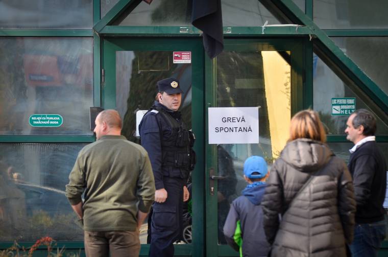 Munkabeszüntetés Udvarhelyen a bérek miatt