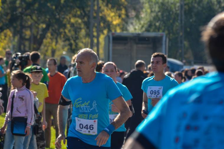 Több mint kétezer kilométert szaladtak