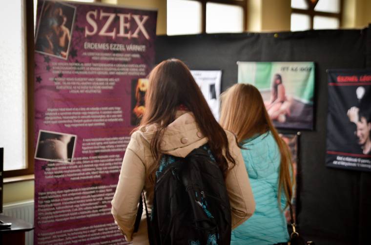 A döbbenet erejével ható kiállítás nyílt Székelyudvarhelyen