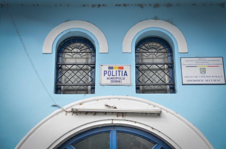 Autóba tuszkoltak és elraboltak egy lányt Udvarhelyről