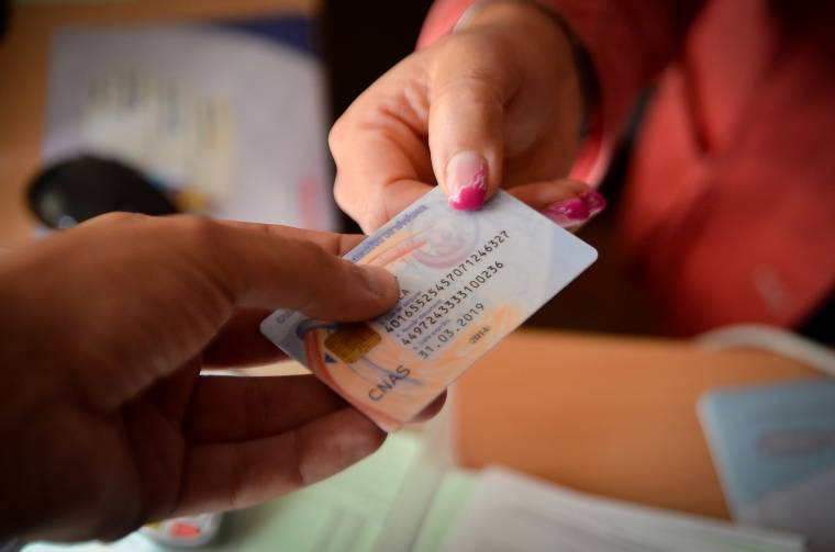 Öt helyett hét évig lesznek érvényesek az egészségügyi kártyák