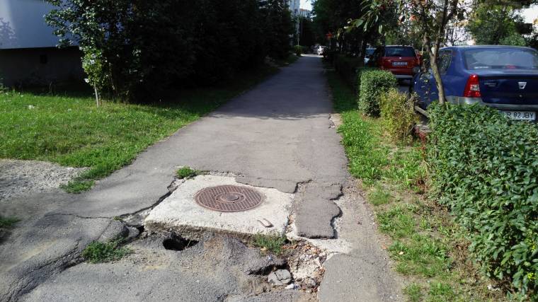 Meglyukadt az aszfalt