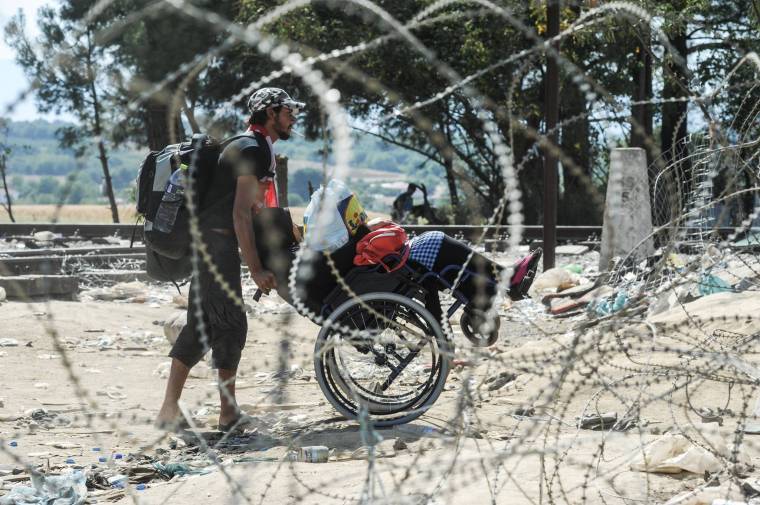 Athénból Budapestig kísérte a migránsokat fotós munkatársunk