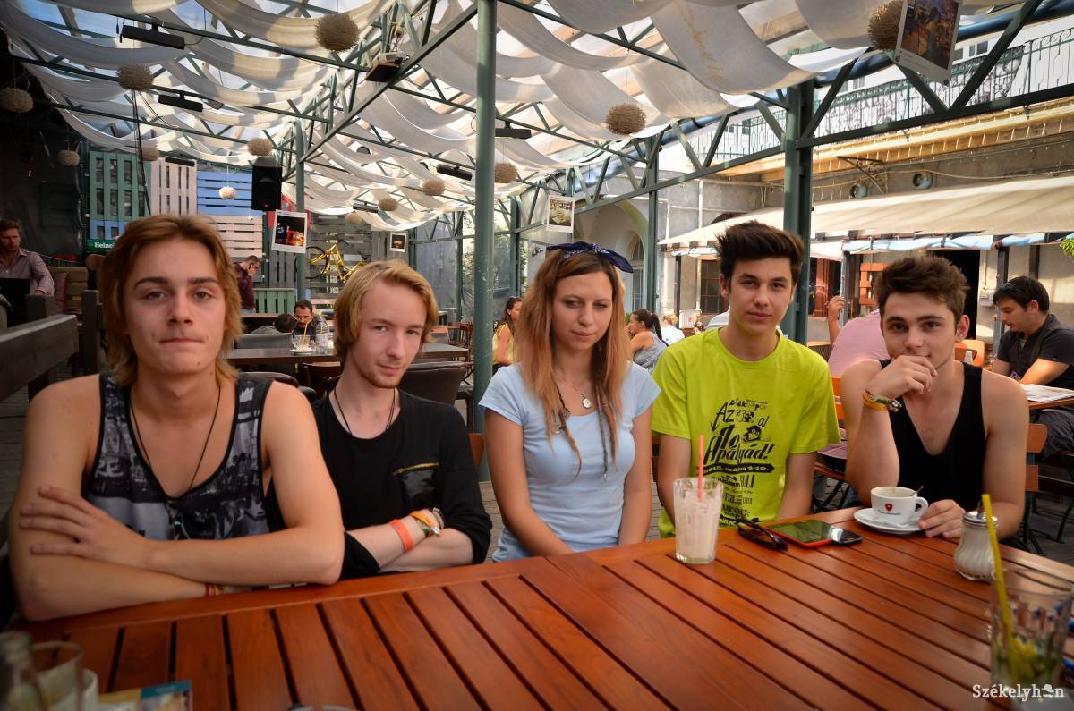 &bullet;  Fotó: Barabás Ákos