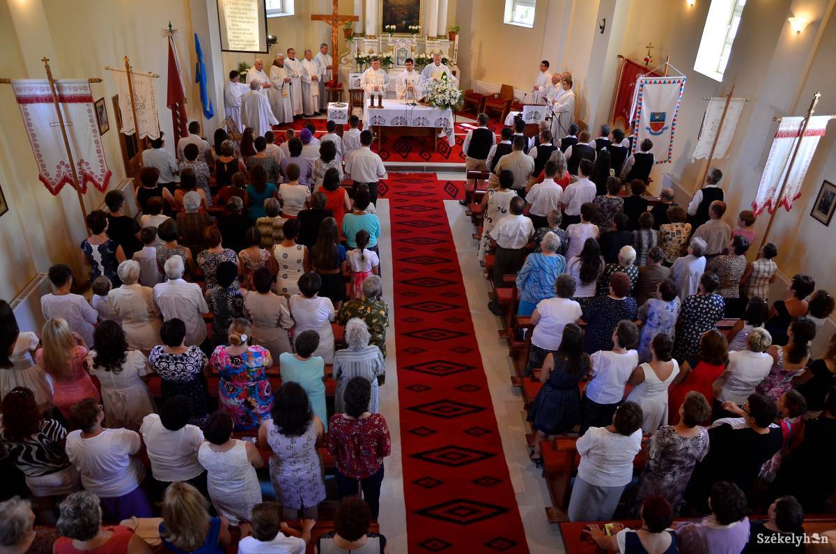 &bullet;  Fotó: Barabás Ákos