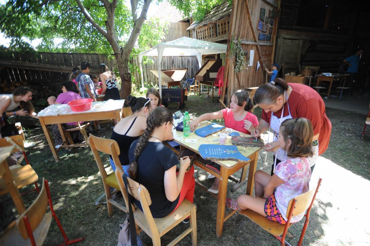 &bullet;  Fotó: Thomas Campean