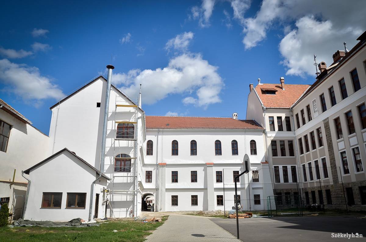 &bullet;  Fotó: Barabás Ákos