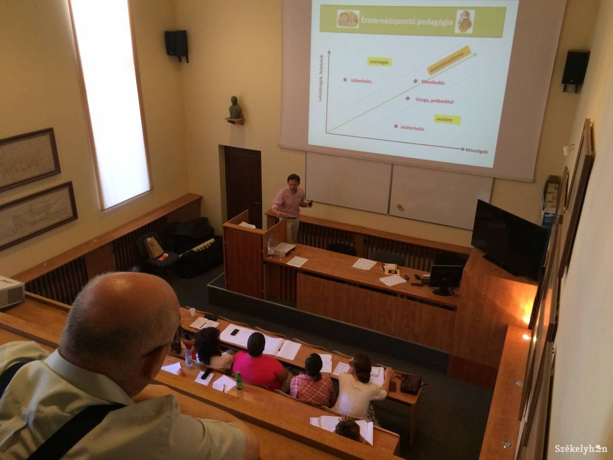 &bullet;  Fotó: Thomas Campean