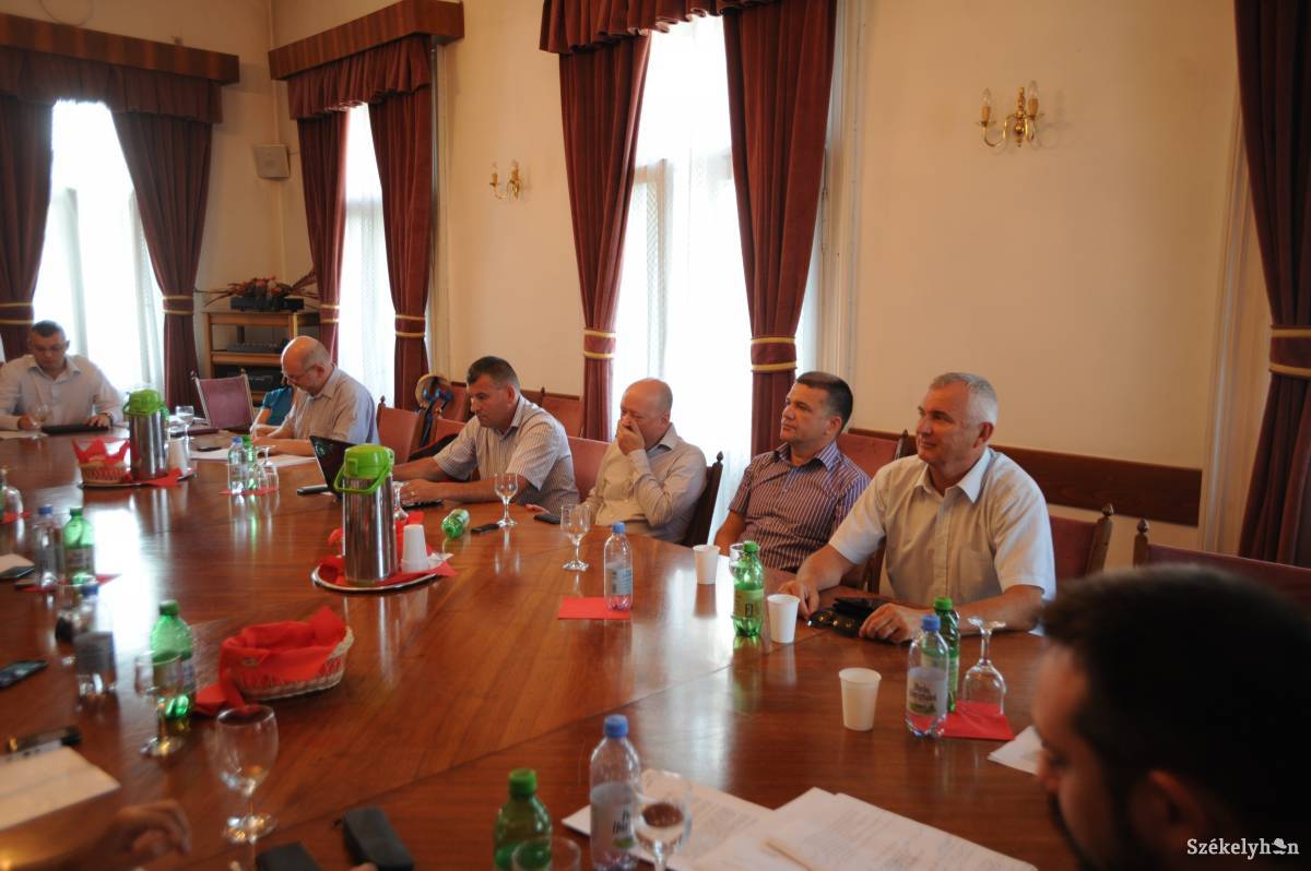 &bullet;  Fotó: Thomas Campean