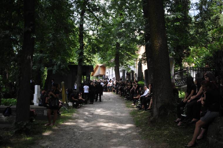 Utolsó útjára kísérték Antal Sándort