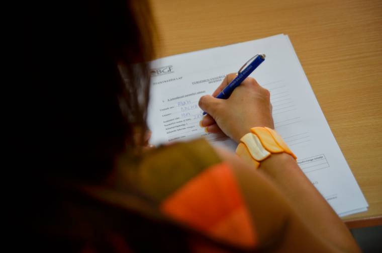 Kezdődnek az őszi felvételik a felsőoktatási intézményekben
