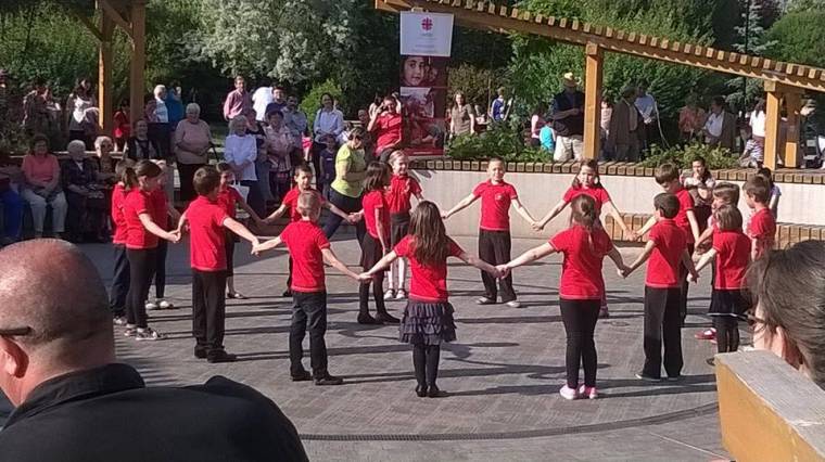 Sikernek örvend az egyenpóló a Tompában