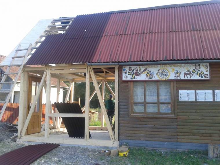 Világhálós kalapozásból kibővült élményműhely