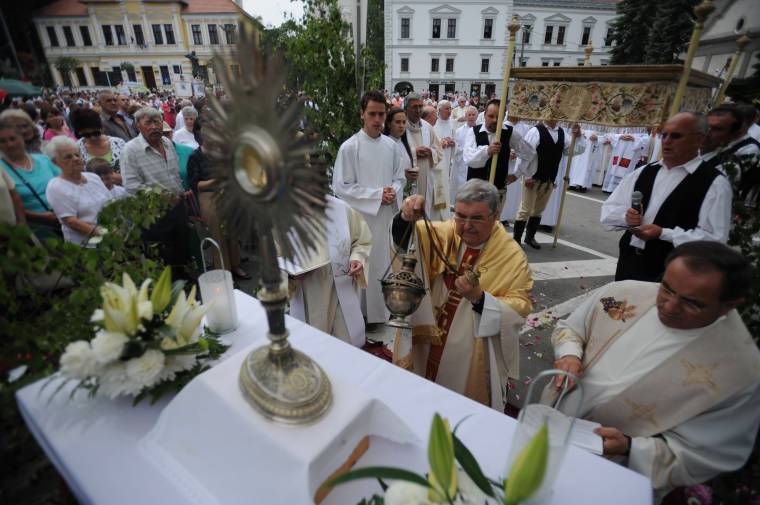 A kegyelmet osztó, áhítatot keltő ünnep