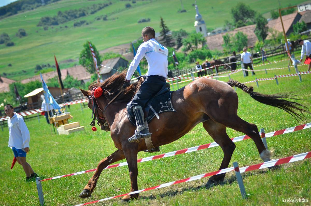 &bullet;  Fotó: Barabás Ákos