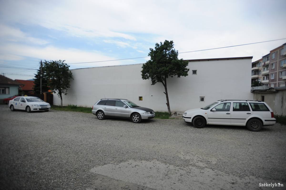 &bullet;  Fotó: Thomas Campean