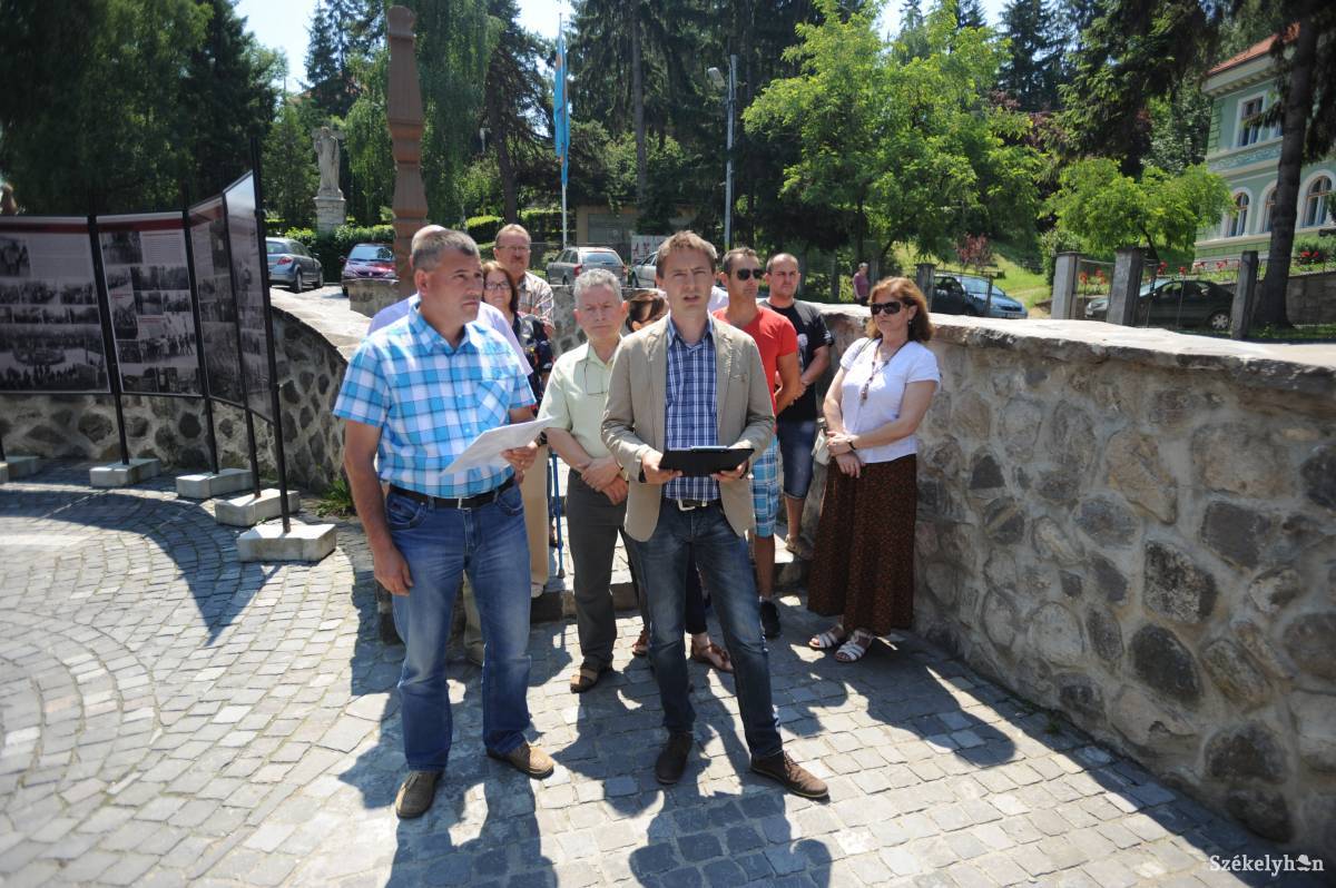 &bullet;  Fotó: Thomas Campean