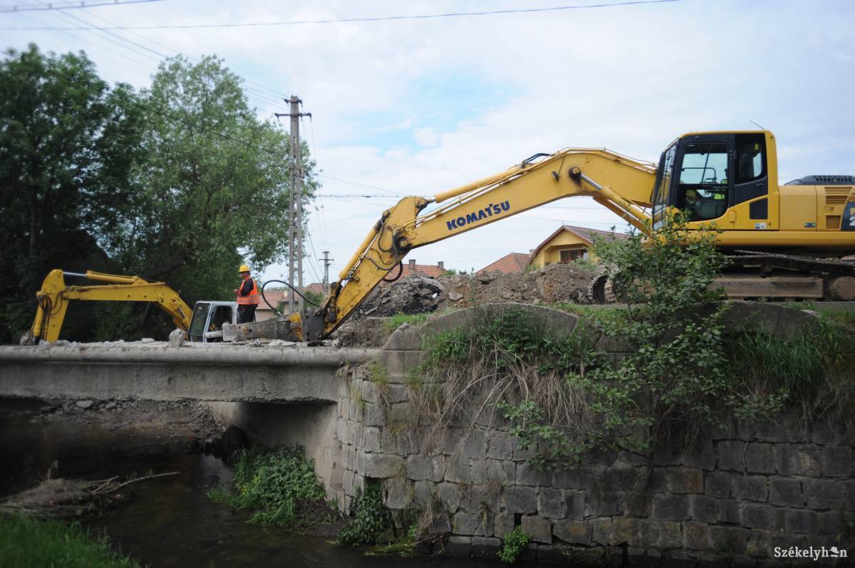 &bullet;  Fotó: Thomas Campean