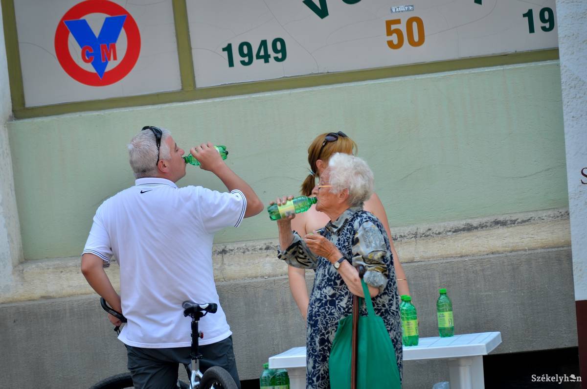 Kedden még kánikulára, azután lehűlésre kell számítani, de még visszatér majd a nagymeleg &bullet;  Fotó: Barabás Ákos