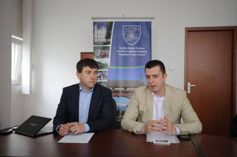 Saját költségvetésből aszfaltozzák a megyei utakat