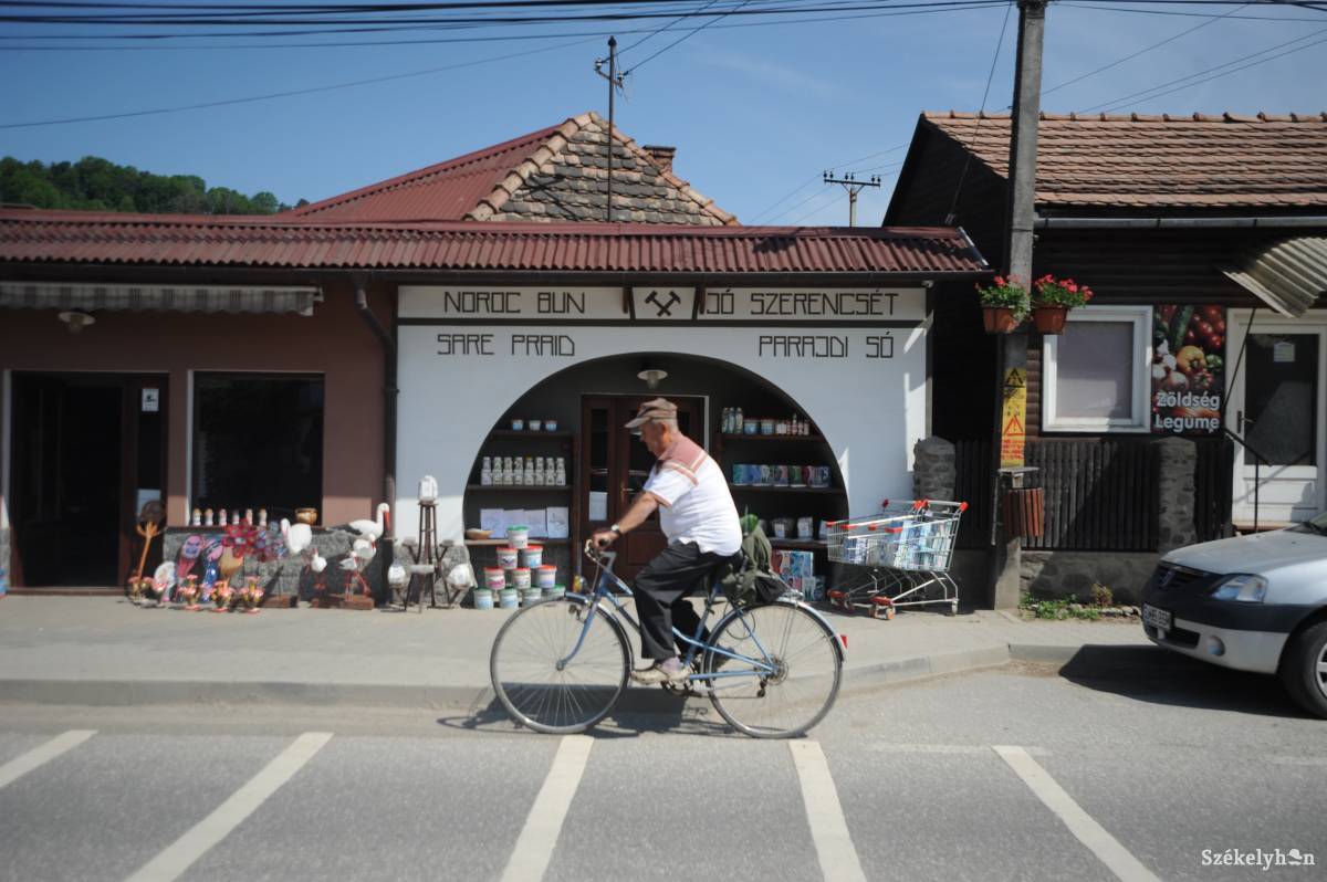 &bullet;  Fotó: Thomas Campean