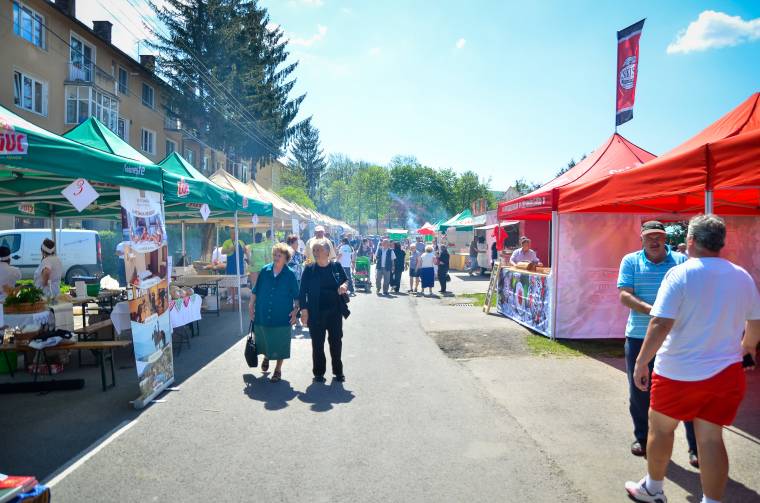Jókedvvel és jótékonysággal tálalt fesztivál