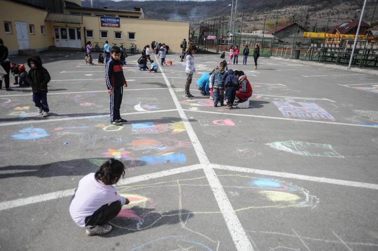 A csíkszeredai romaoktatás nehézségeiről