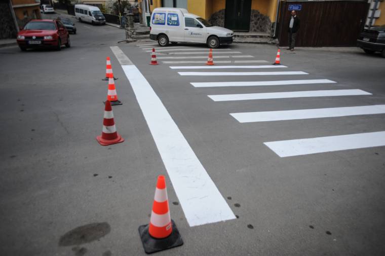 Büntetés helyett rafináltsággal érnék el Háromszéken, hogy ne késsenek a munkával a kivitelezők