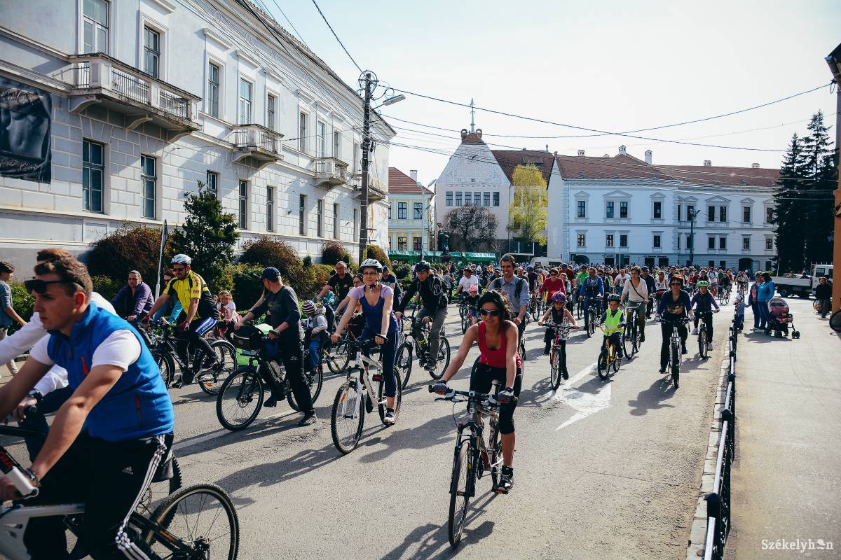 &bullet;  Fotó: Barabás Ákos