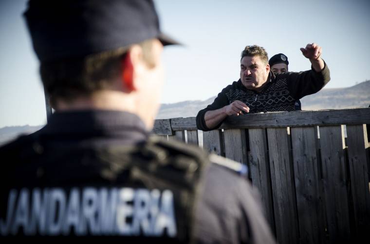 Gáborék egy autómosóban fenyegetőztek