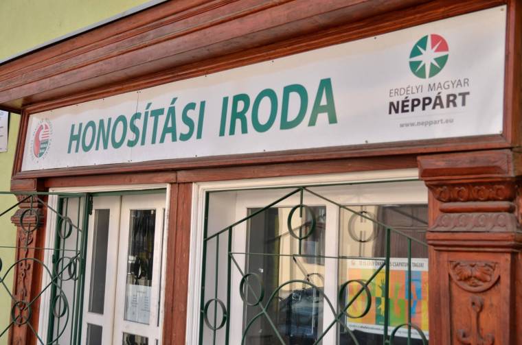 Székelyudvarhelyen is adnak ki honosítási iratokat a konzulok