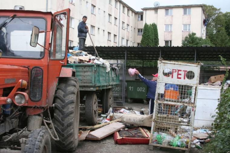 Szemetet halmozott fel a nyugdíjas