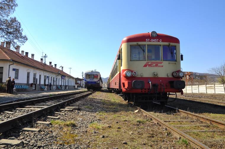 Lassan „síntalpra áll” a Regiotrans vasúttársaság