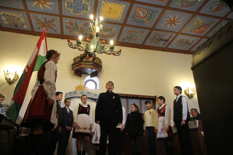 Hidak lélektől lélekig