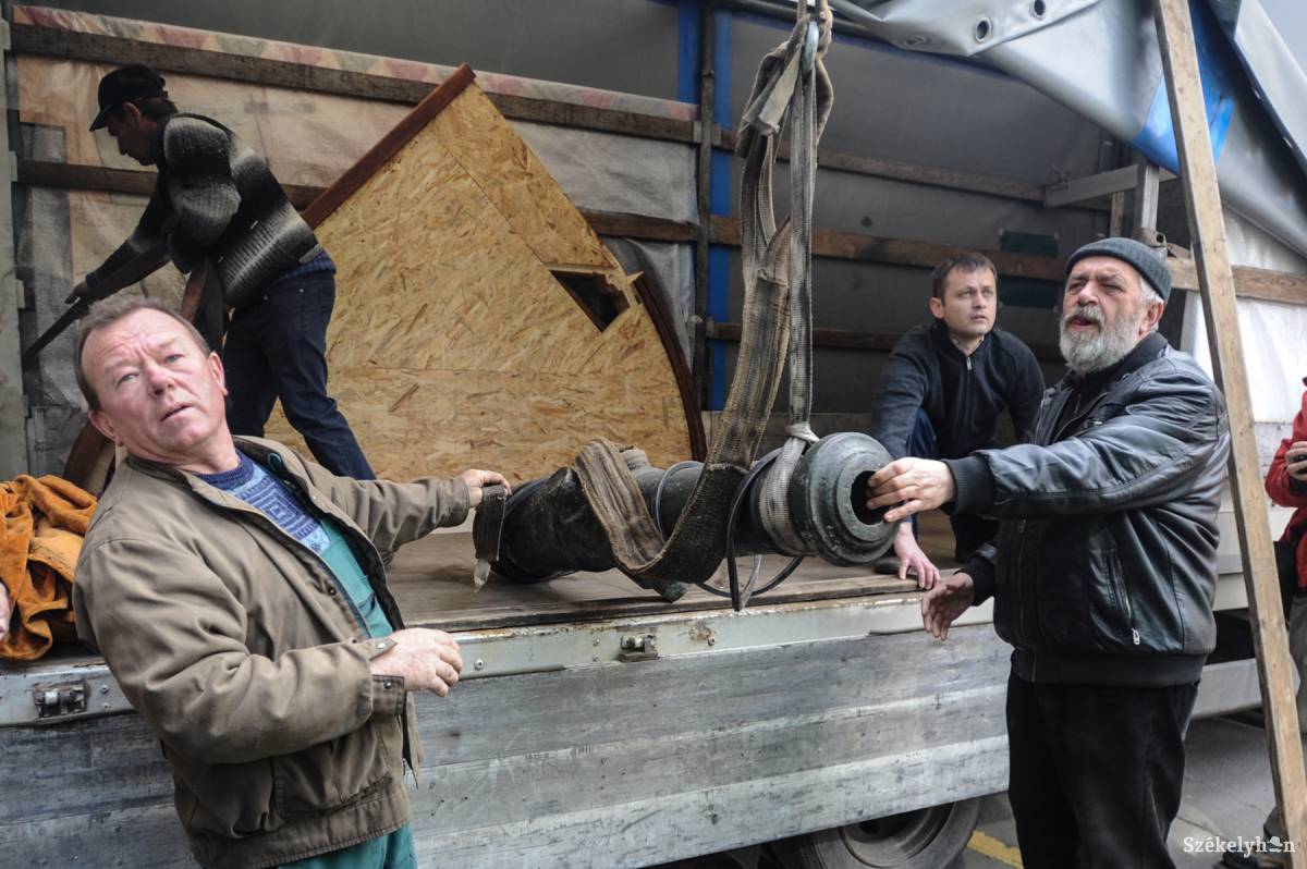 &bullet;  Fotó: Thomas Campean