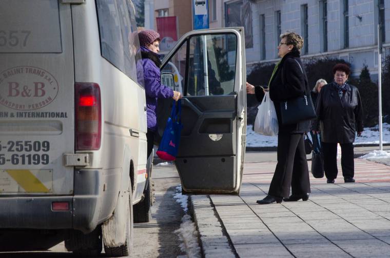 Szolgáltatótól függ a fogyatékkal élők díjmentes utaztatása