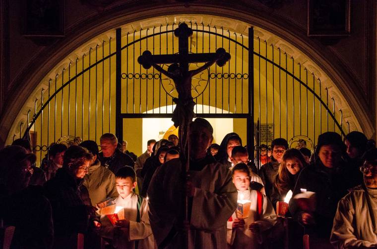 Fénymise a ferences templomban