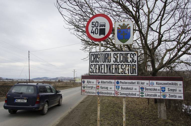 Székely kaput avatnak a Keresztúrok találkozóján