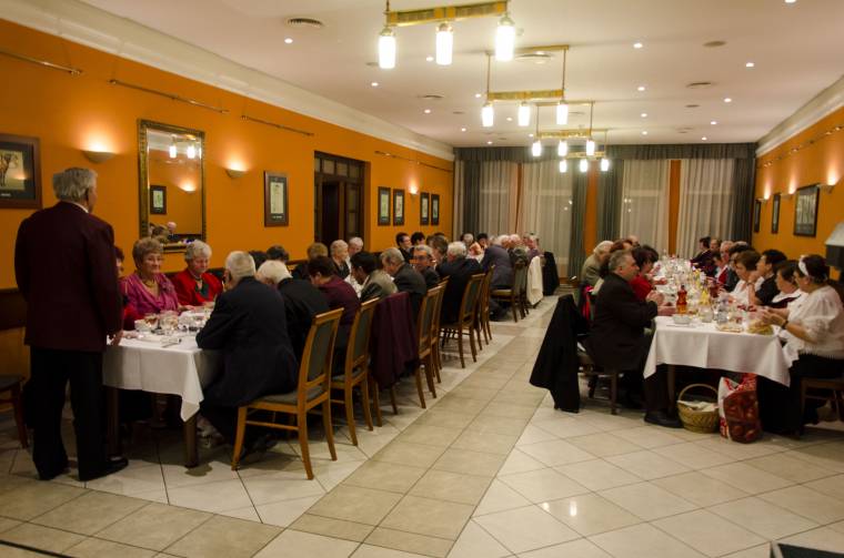 Kevesebb hely a mulatni vágyó nyugdíjasoknak
