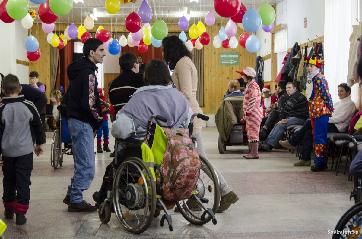 &bullet;  Fotó: Lukácsi Lehel