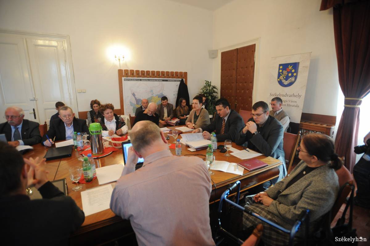 &bullet;  Fotó: Thomas Campean