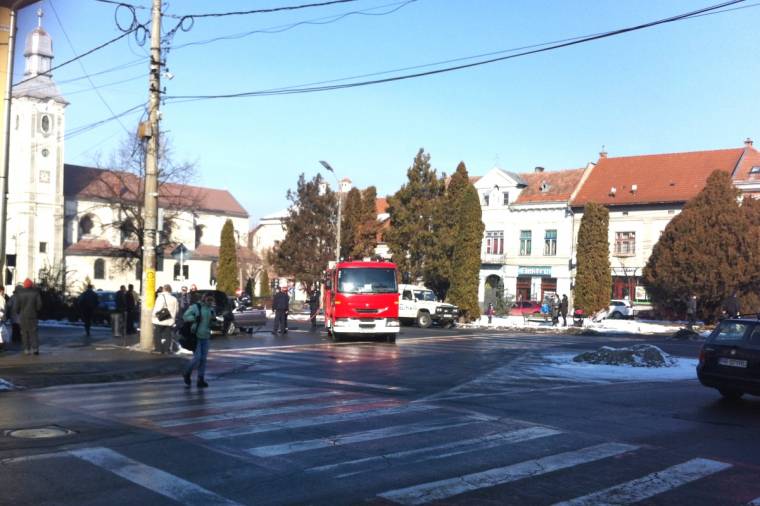 Kigyulladt egy jármű Udvarhelyen