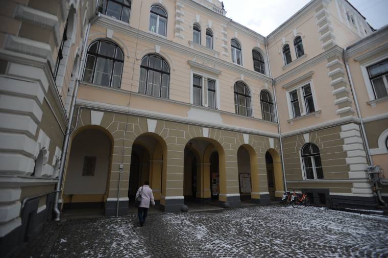 Nem tiltakoznak, csak titkolóznak