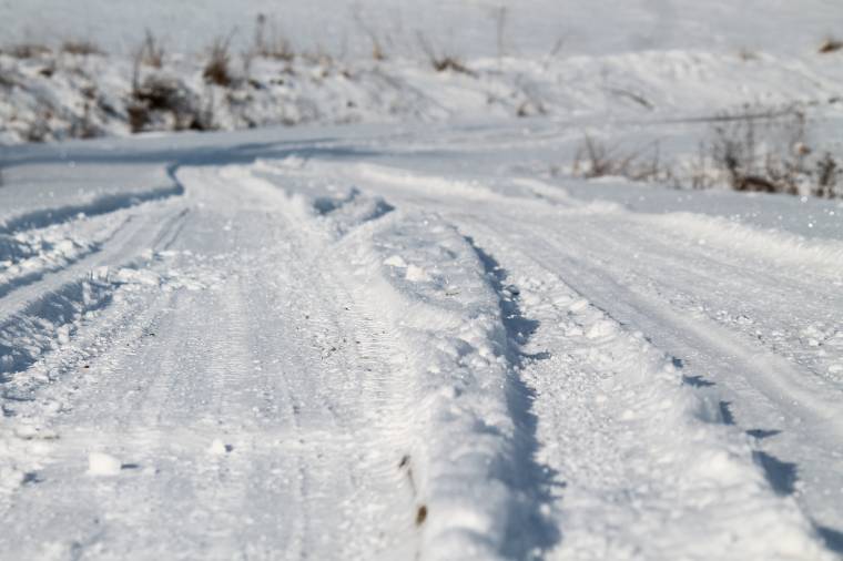 Ha elkészül az aszfaltút, a havat is takarítani fogják