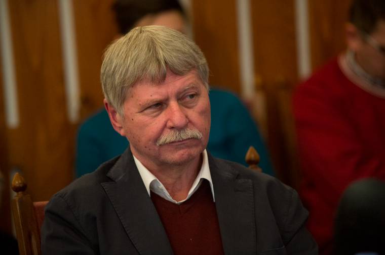 Elhunyt Verestóy Attila szenátor