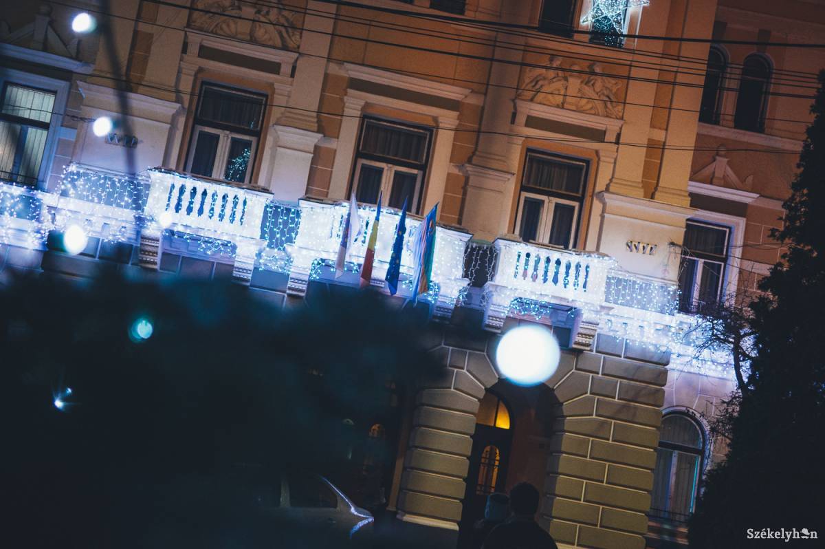 A fényeket advent első vasárnapján, december harmadikán tervezik felkapcsolni •  Fotó: Barabás Ákos