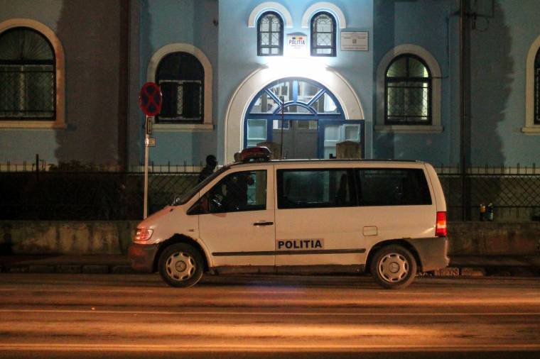 Házi őrizetbe kerülhetnek Puiék