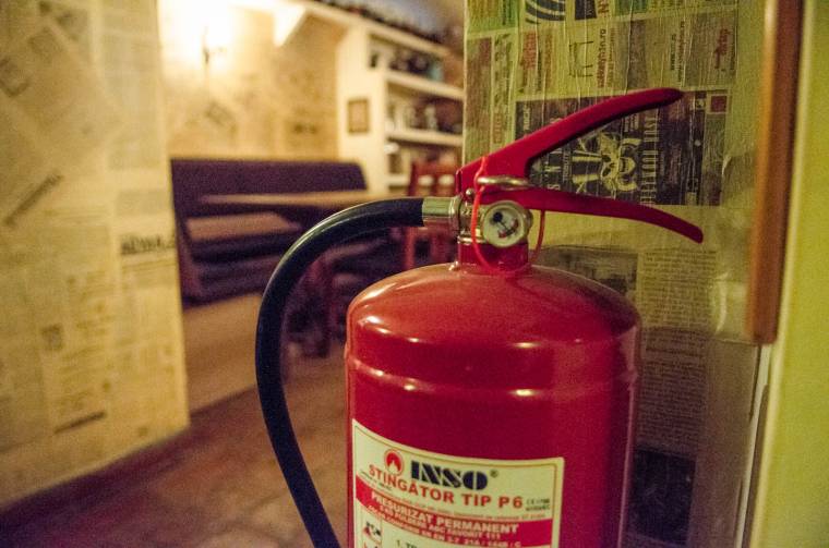Ideiglenesen bezártak négy szórakozóhelyet a katasztrófavédelem felügyelőinek váratlan ellenőrzései nyomán