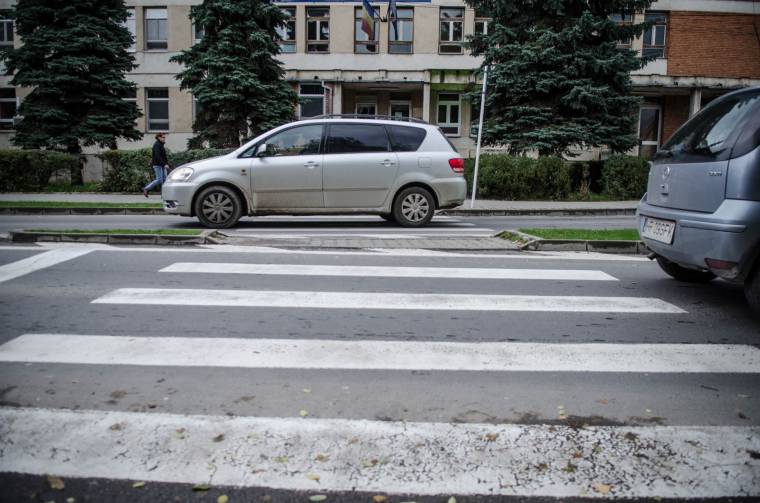 Gyalogosokat gázoltak el